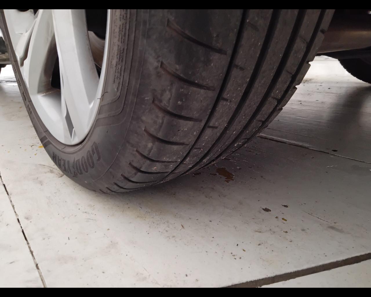 VOLKSWAGEN Golf VIII 2020 - Golf 1.5 tsi evo R-Line 130cv