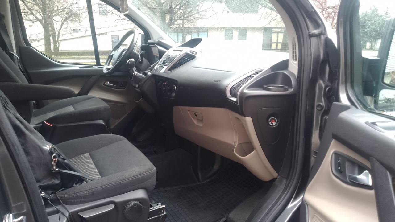 Ford Transit Custom 5 posti 2017 GANCIO TRAINO