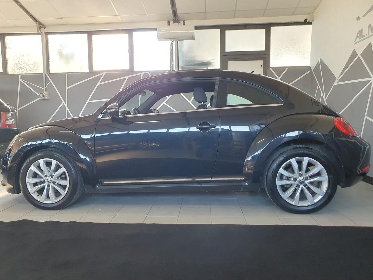 Volkswagen Maggiolino 1.6 TDI Design NEOPATENTATI