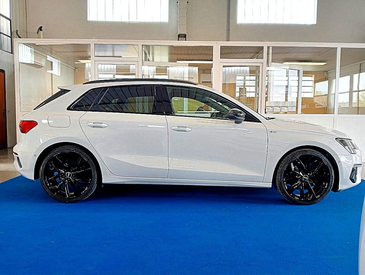 Audi A3 Sportback 40 2.0 TDI 200CV SLINE QUATTRO 19" IDENTITY BLACK