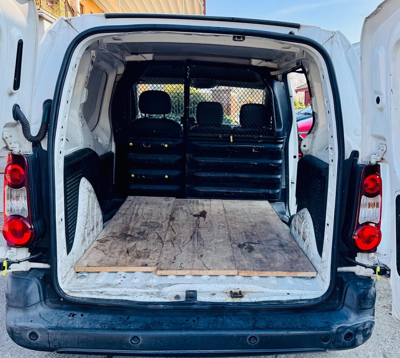 Peugeot Partner Tepee 1.6 HDi Autocarro 3 posti