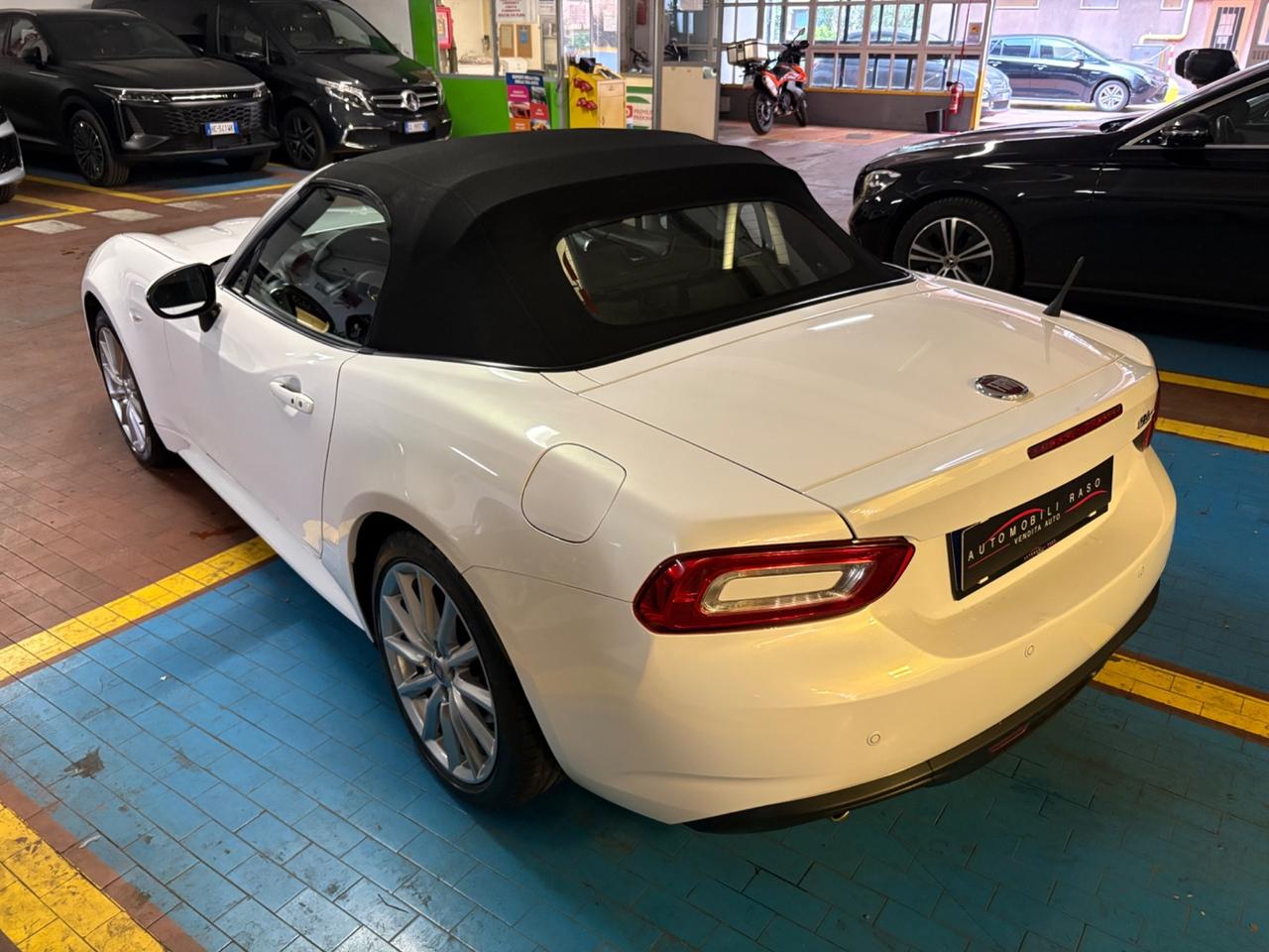 Fiat 124 Spider 1.4 MultiAir AT6 Lusso