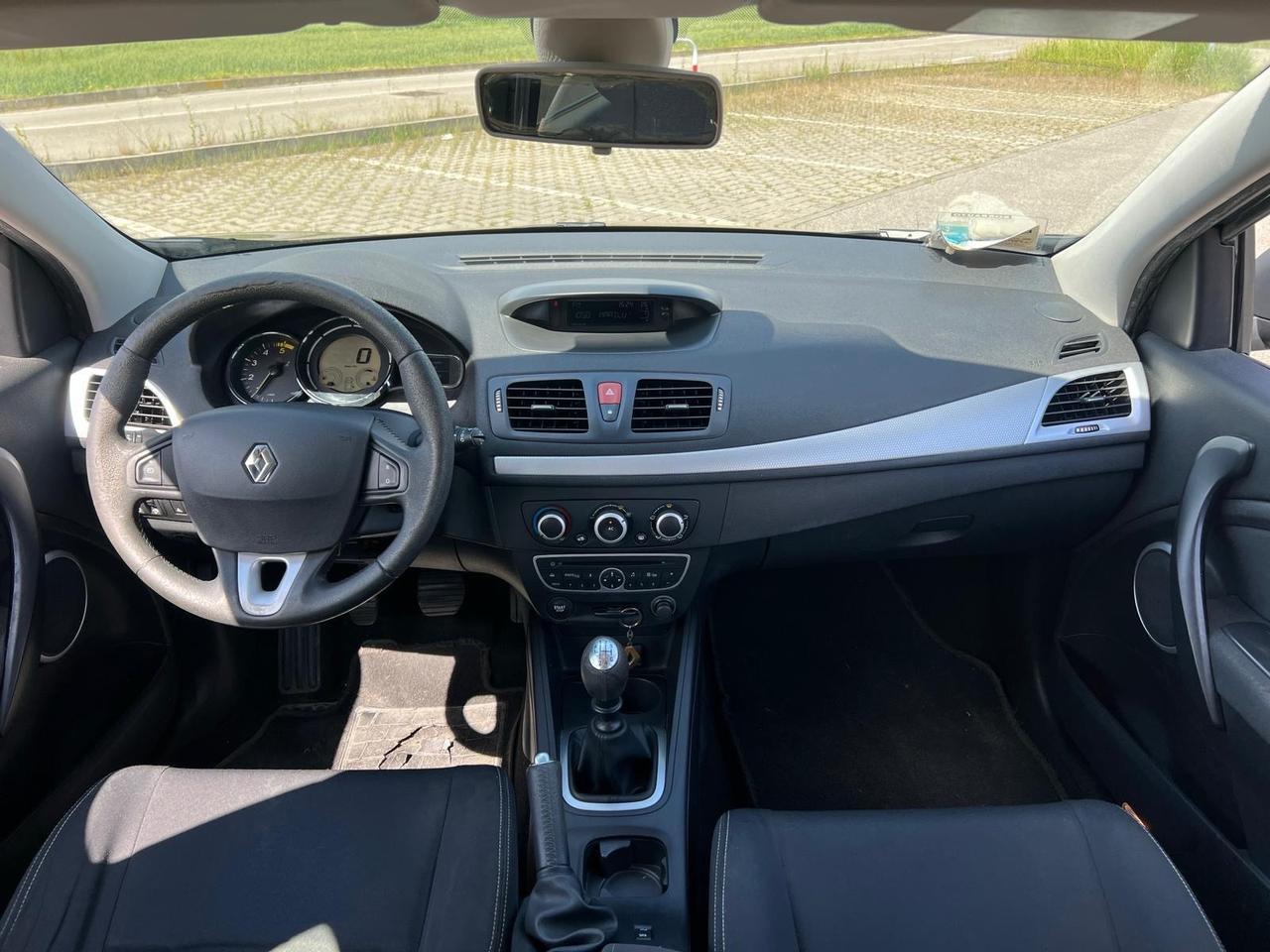 Renault Megane Mégane Coupé 1.5 dCi 110CV Dynamique