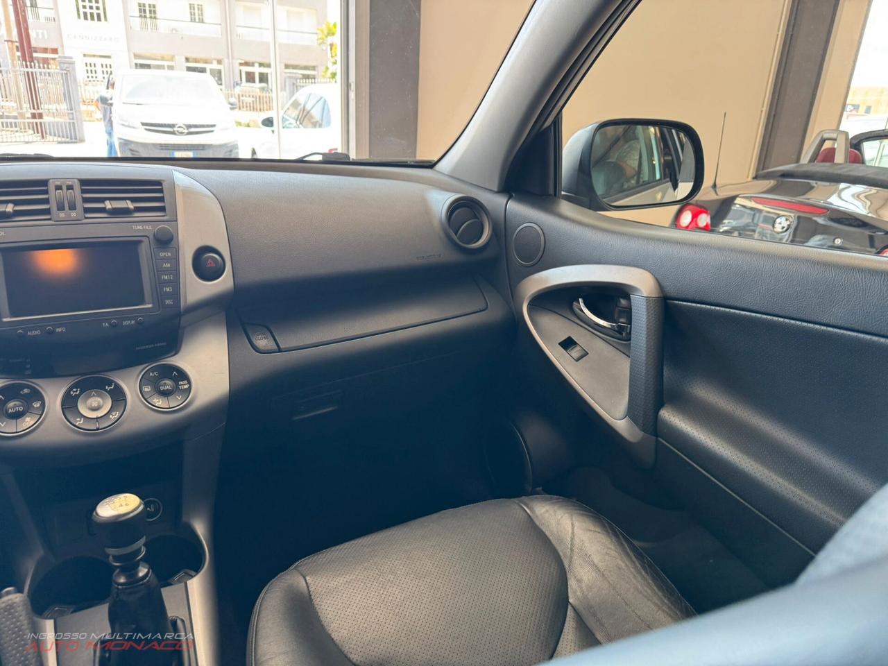 Toyota RAV 2.2 D-4D 177CV Luxury 2008