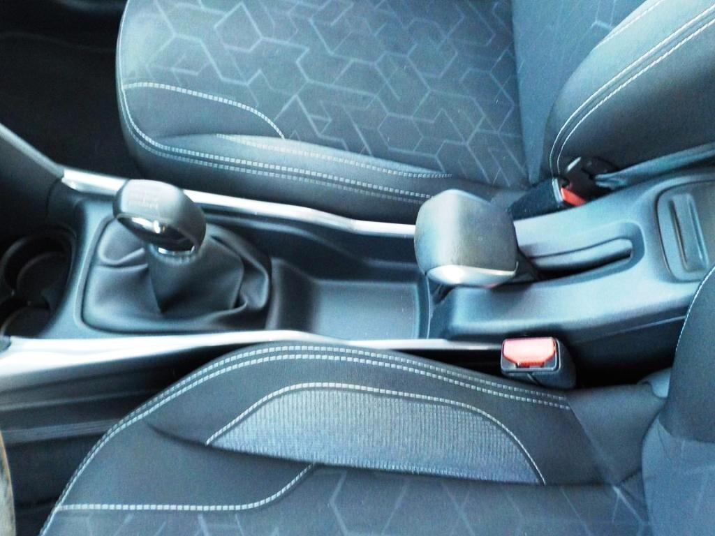 Peugeot 2008 BlueHDi 100 Allure