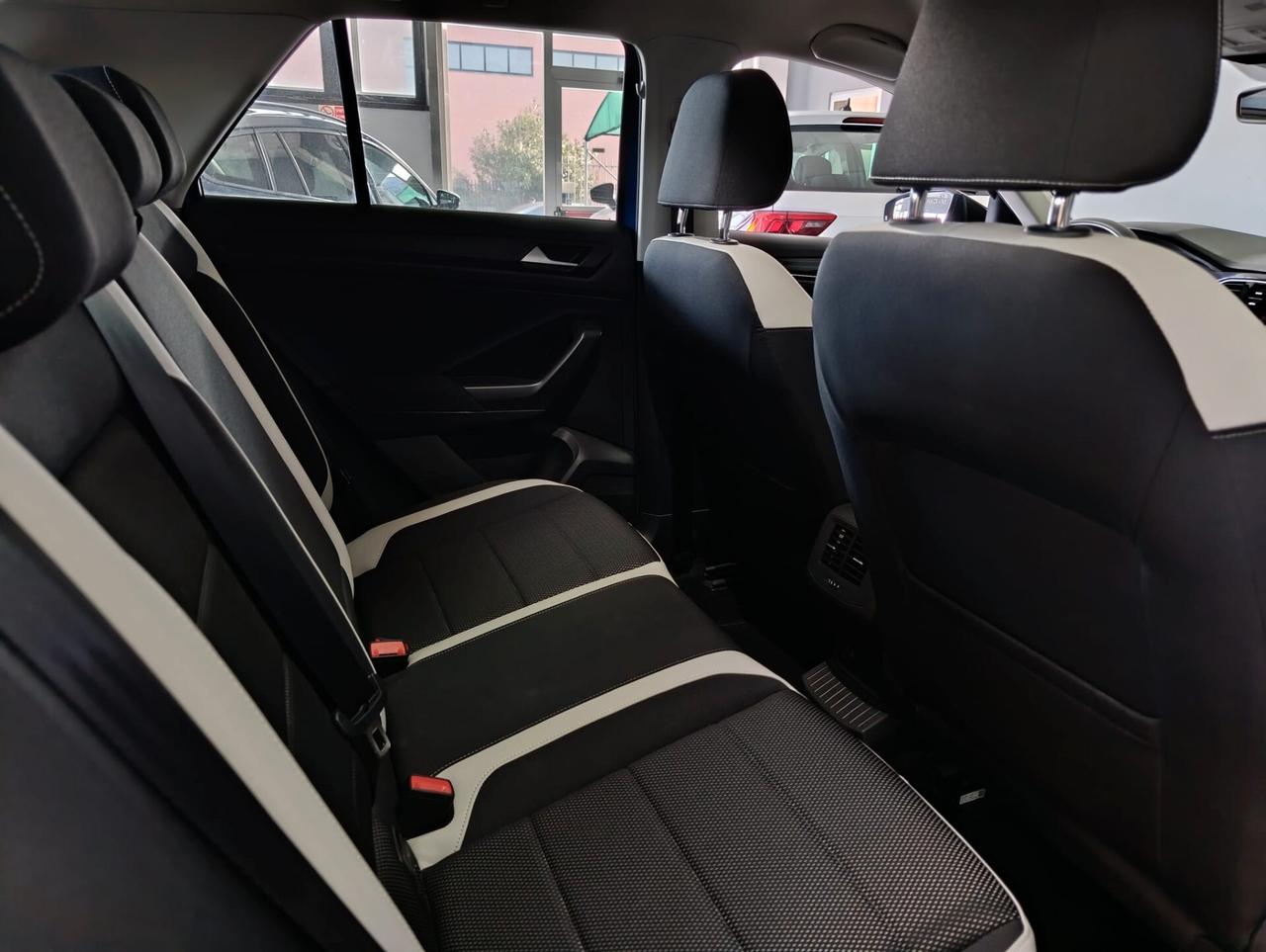 Volkswagen T-Roc Advanced Benzina Manuale