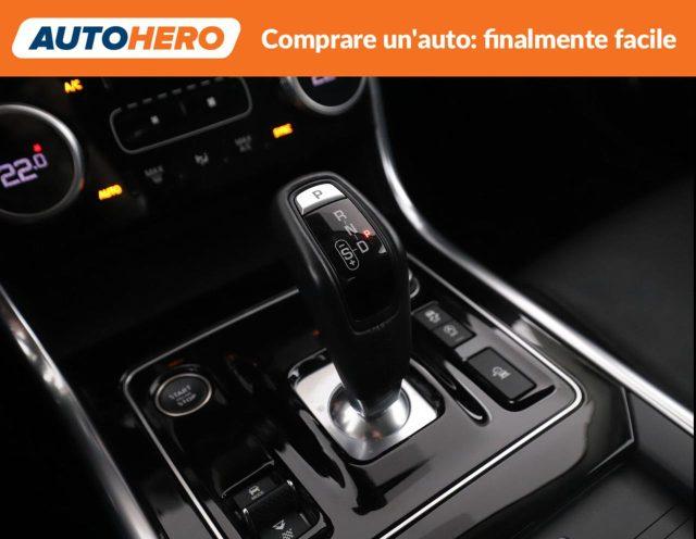 JAGUAR XE 2.0 D 204 CV aut. R-Dynamic Black