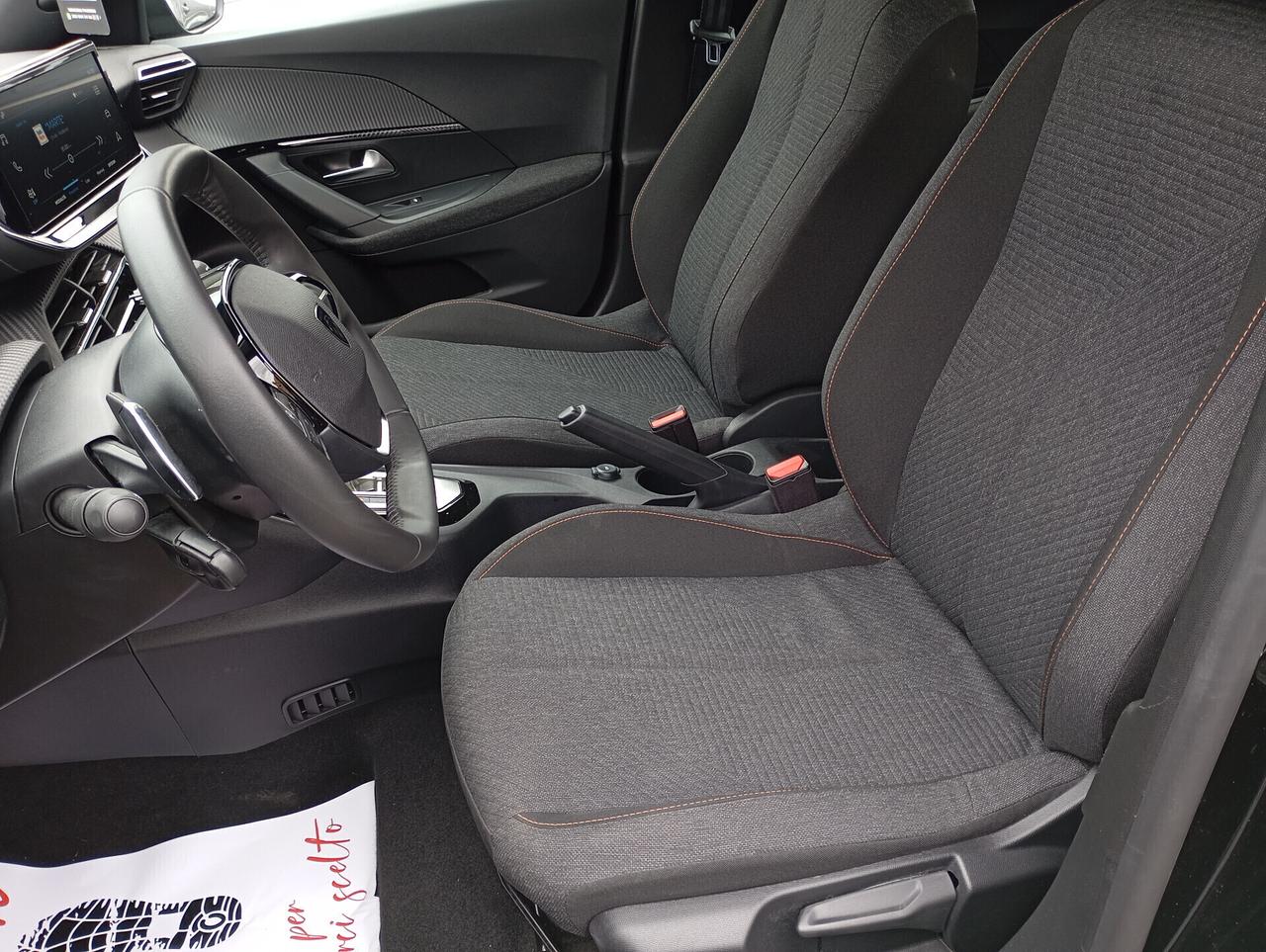 Peugeot 2008 Hybrid 145 e-DCS6 Style