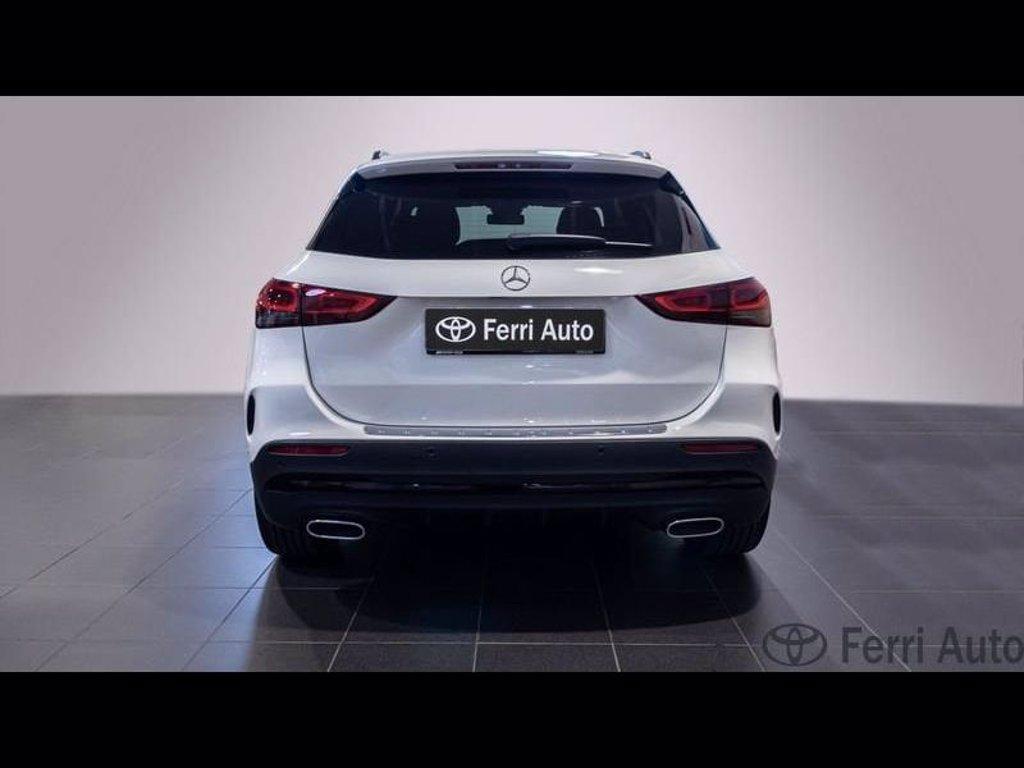 MERCEDES Gla 250 premium auto del 2022