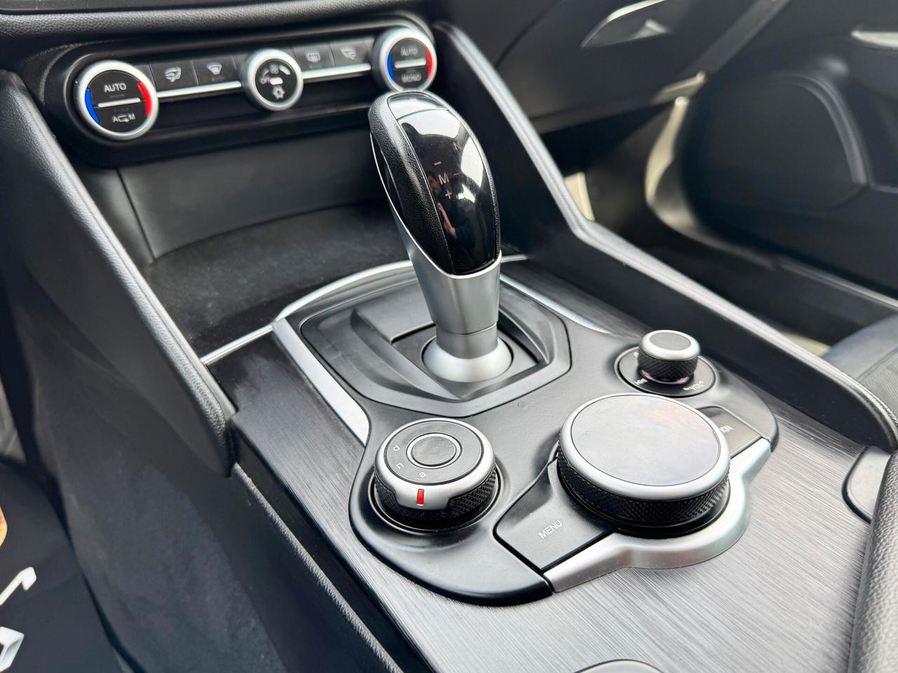 Alfa Romeo Giulia 2.2 Super 150cv AT8 | PREZZO PROMO