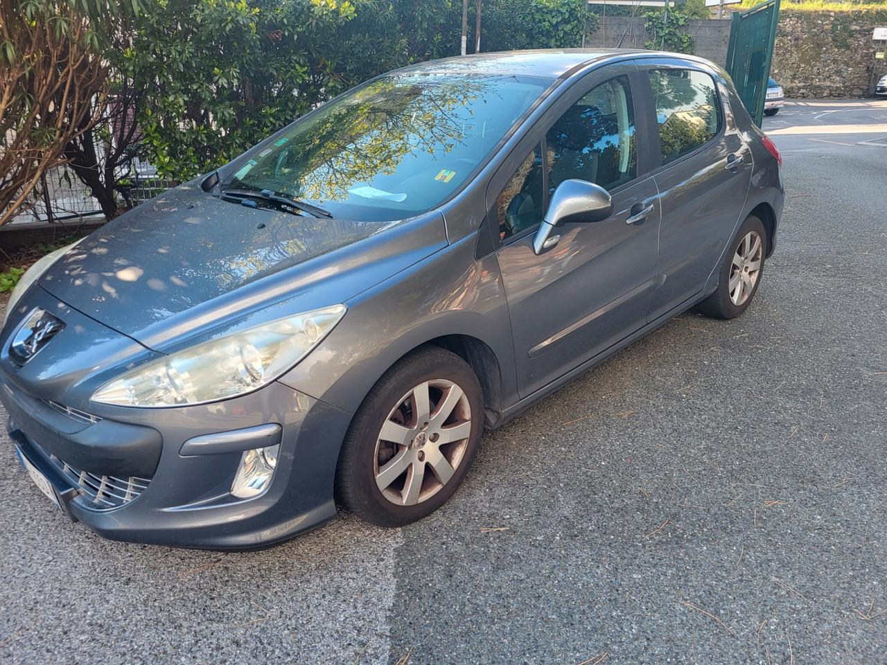 Peugeot 308 1.6 HDi 90CV 5p. Tecno