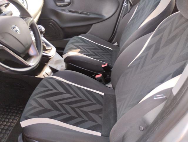 LANCIA Ypsilon 1.2 69 CV 5 porte Gold