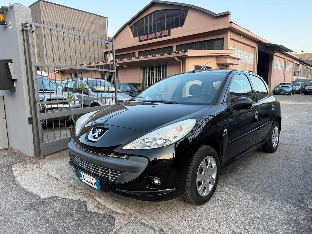 Peugeot 206 Plus 1.1 5p. Trendy pochi km