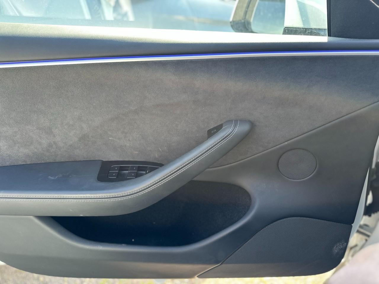 TESLA Model 3 - Model 3 Long Range Dual Motor awd