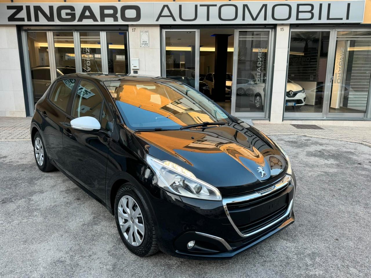 PEUGEOT 208 1.6 HDI 75 CV. E6 NAVI PERFETTA