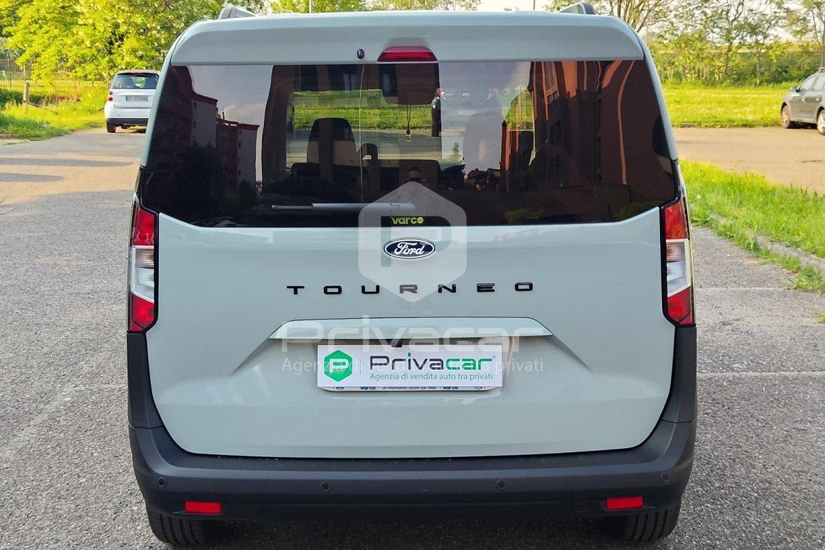 FORD Tourneo Courier 1.0 EcoBoost Powershift Titanium