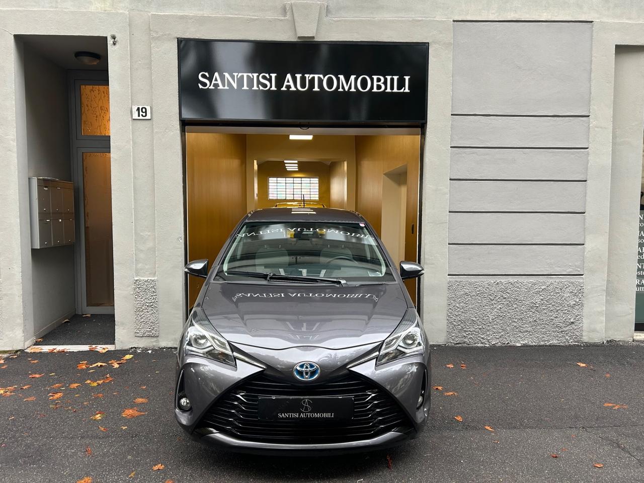 Toyota Yaris 1.5 HYBRID 5p Trend Grey Edition SOLO 47.000KM!!!