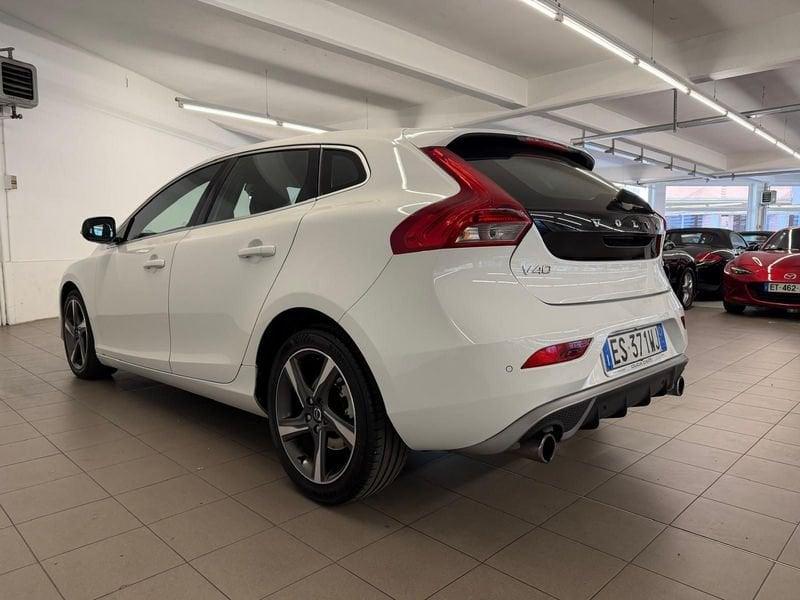 Volvo V40 D2 R-design 94g