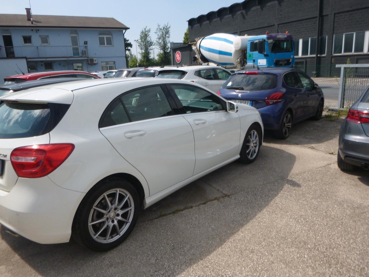 Mercedes-benz A 180 A 180 d Sport