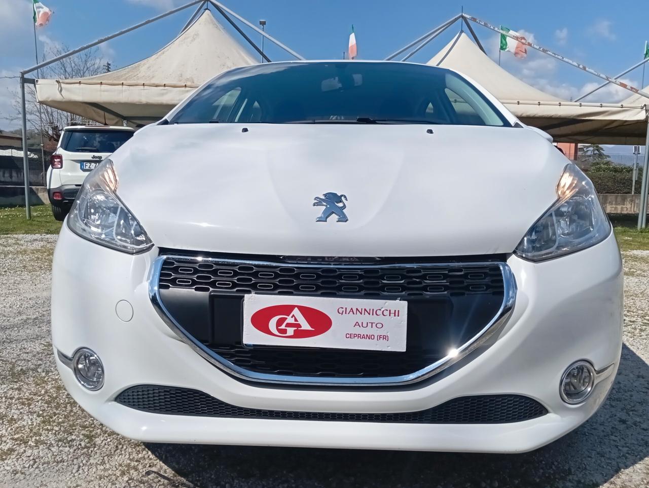 Peugeot 208 1.4 HDi 68 CV 5 porte BLACK pack UNIPRO BEN TENUTA