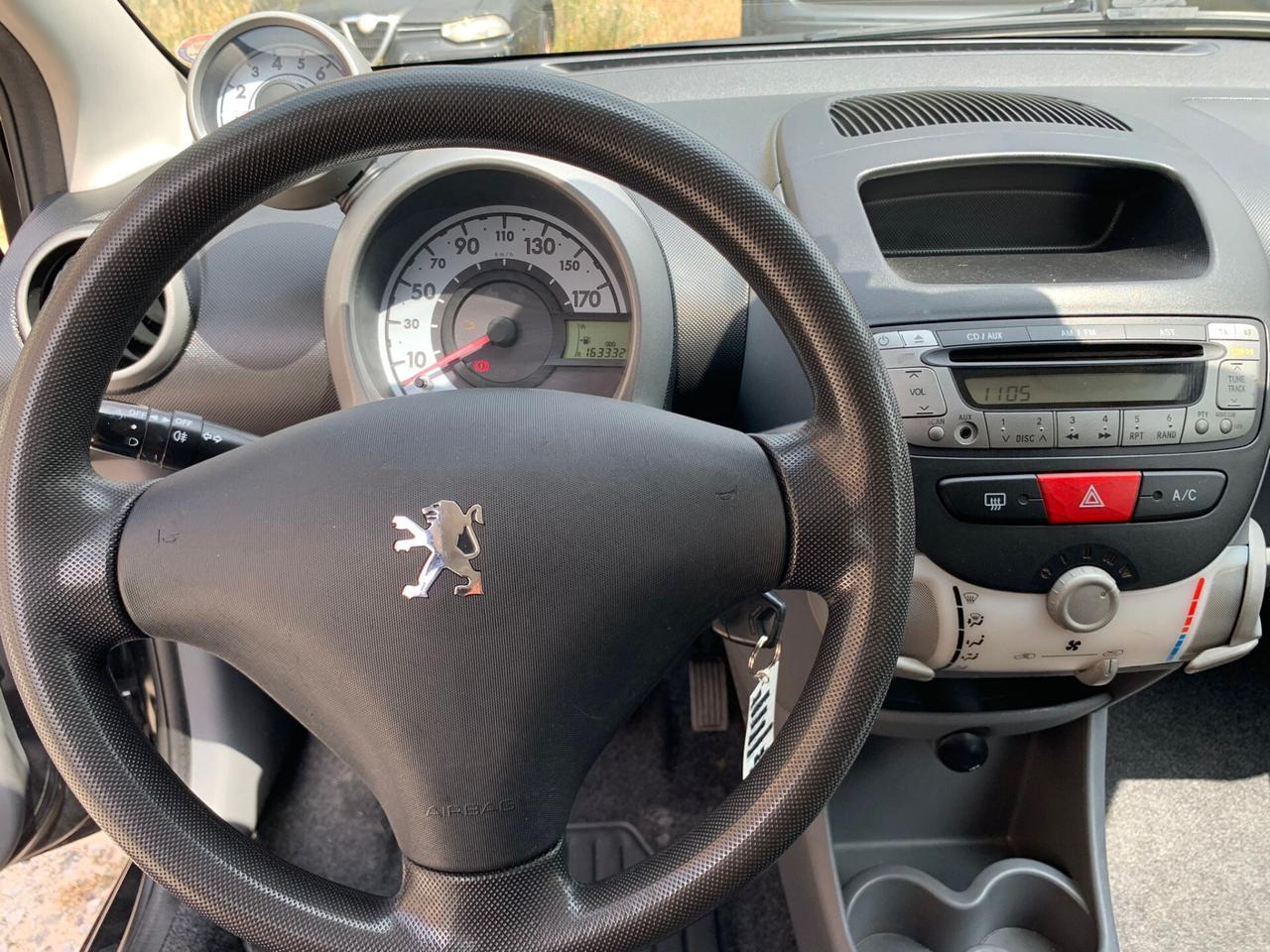 Peugeot 107 1.0 68CV 3p. Sweet Years