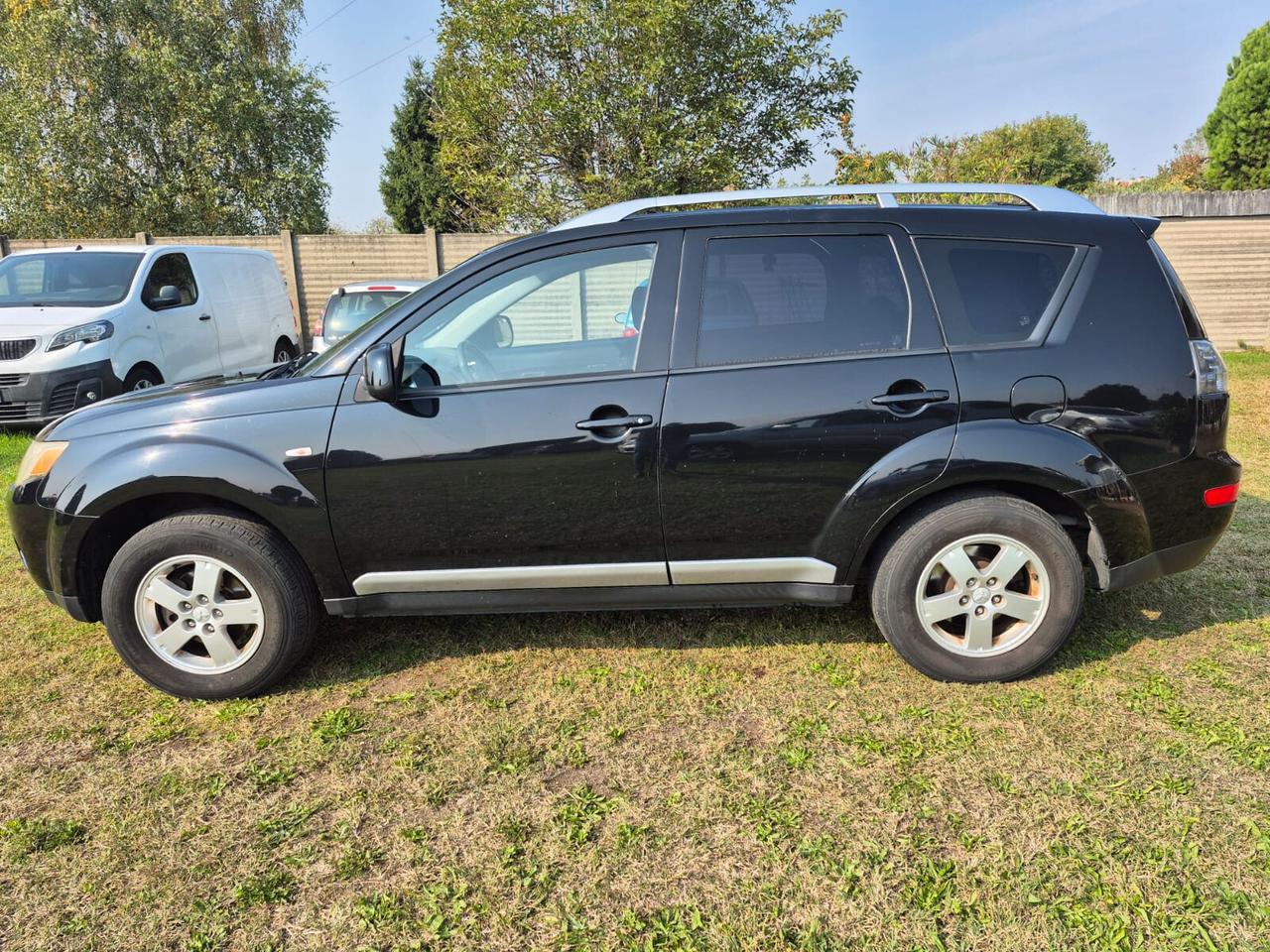 Mitsubishi Outlander 2.0 Intense