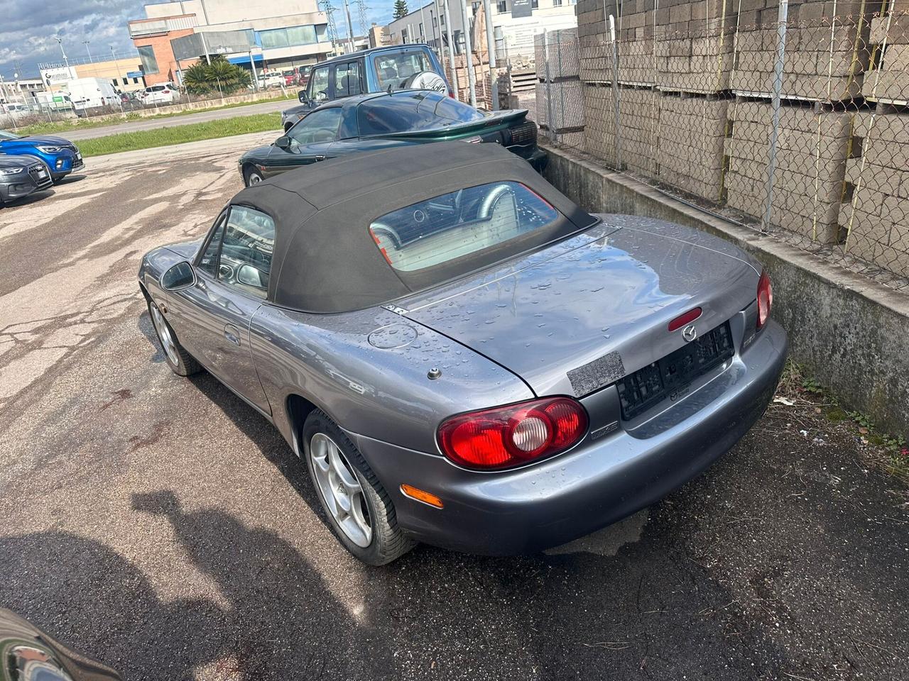 Mazda MX-5 1.6i 16V - PERMUTE