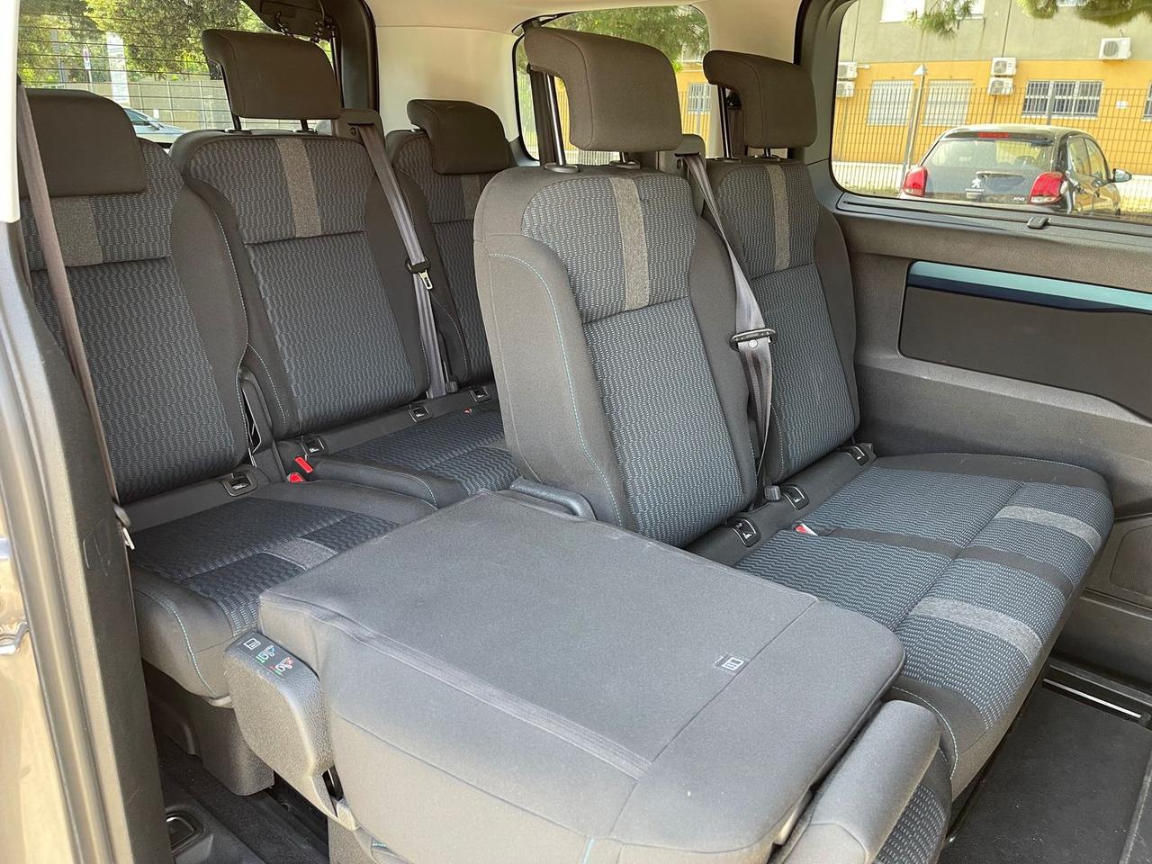Peugeot Traveller 2.0 Blue HDI Active #10681