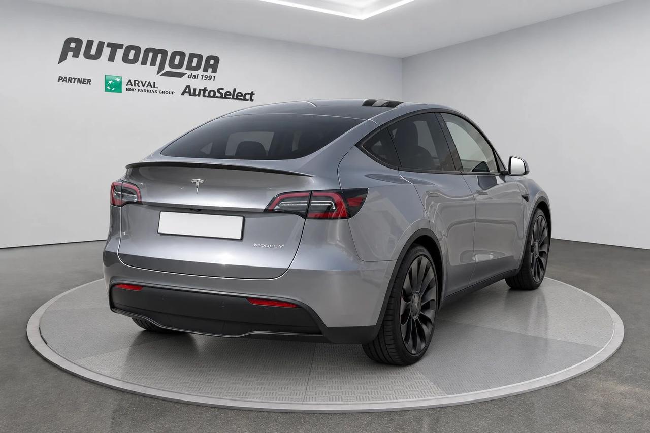 Tesla Model Y Performance Dual Motor 4WD