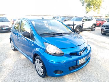 Toyota Aygo 1.0 12V VVT-i 5 porte Now Connect