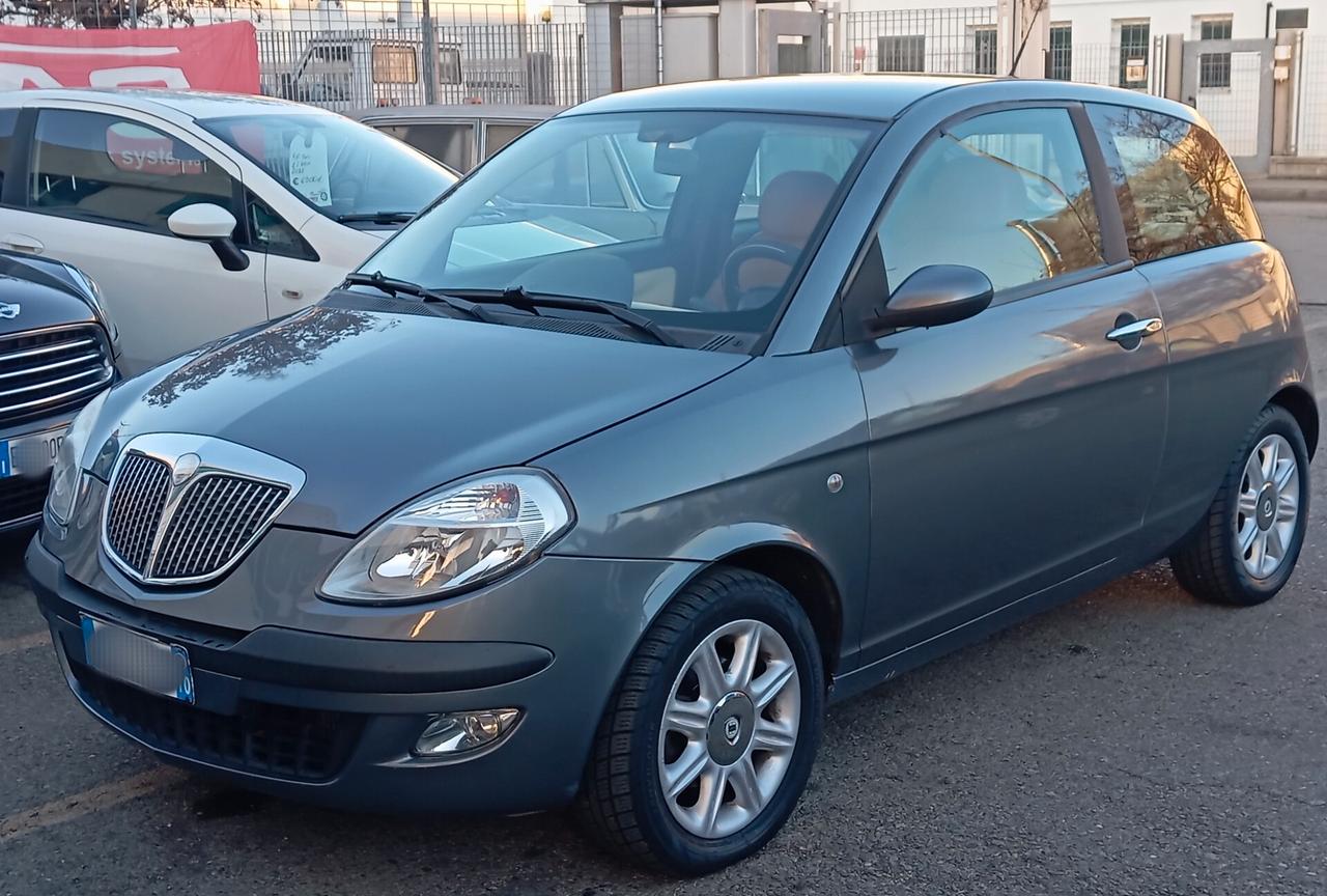 Lancia Ypsilon 1.3 Multijet 16V Oro