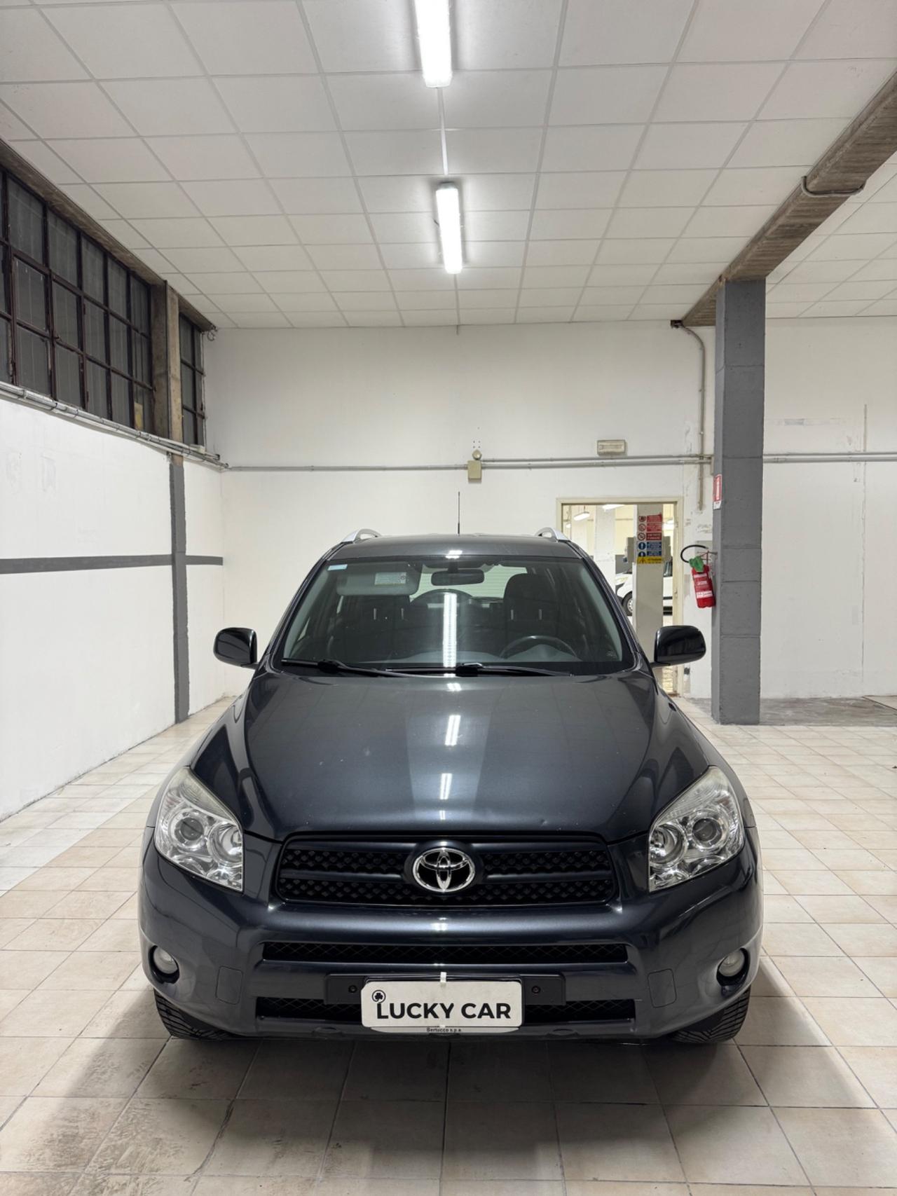 Toyota RAV 4 RAV4 2.2 D-4D 136 CV Sol