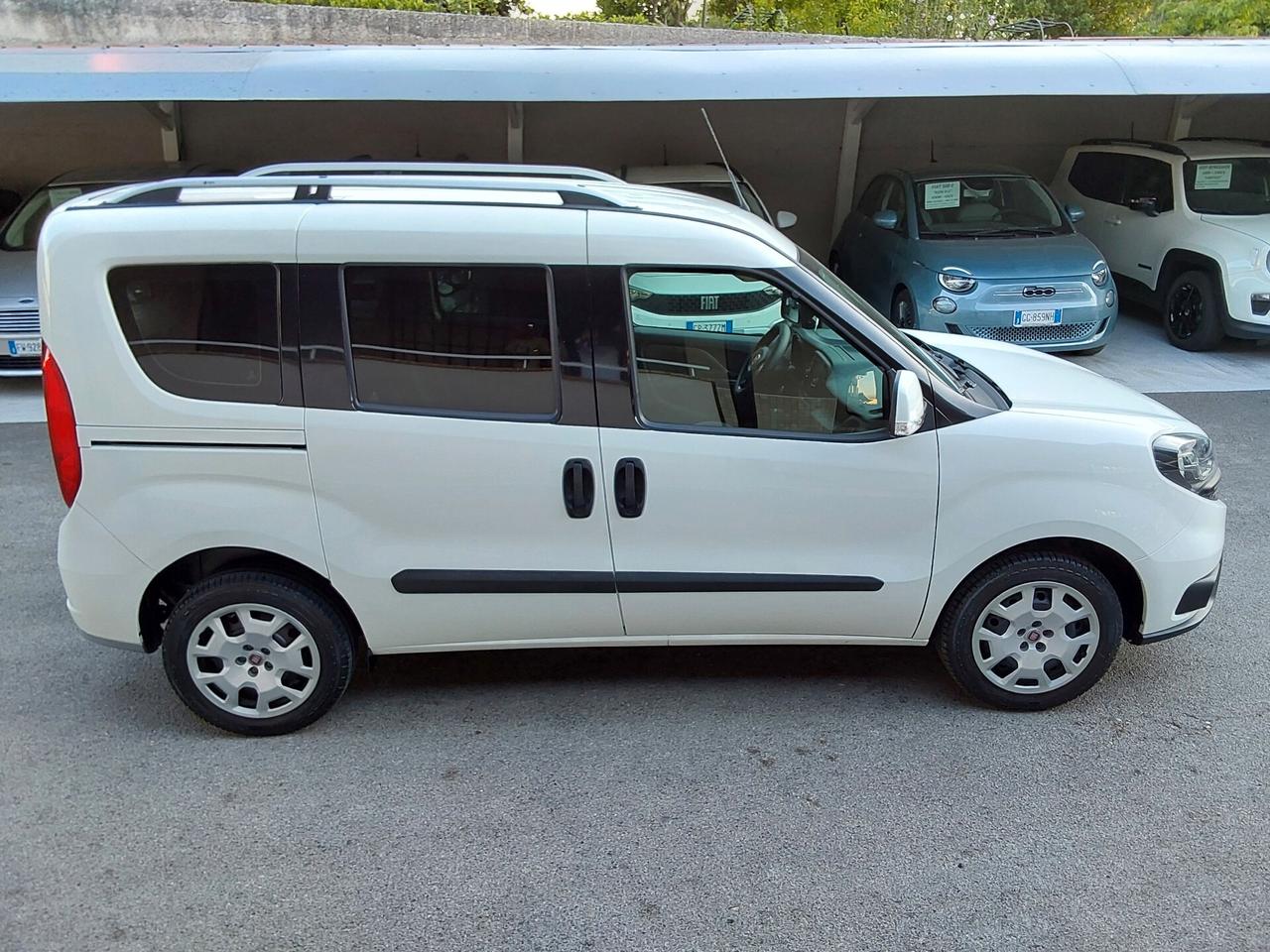 Fiat Doblo 1.6 MJT 105 CV 5 Posti N1 Lounge