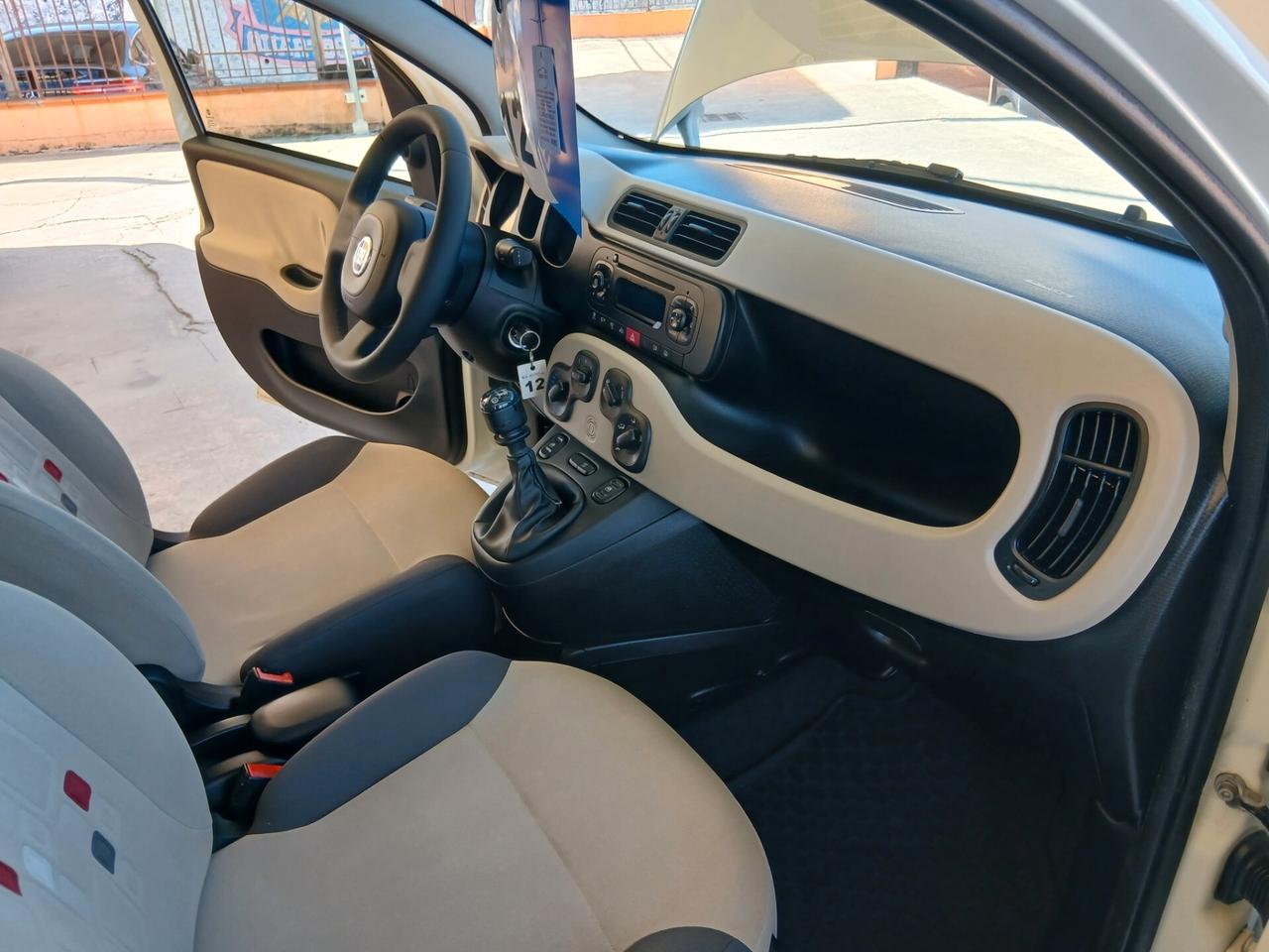 Fiat Panda 1.2 benzina full anno fine 2014