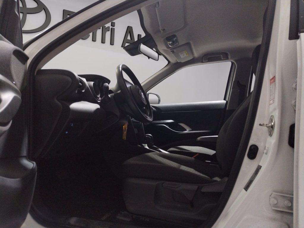 TOYOTA Yaris cross 1.5h active eco fwd 116cv e-cvt del 2023
