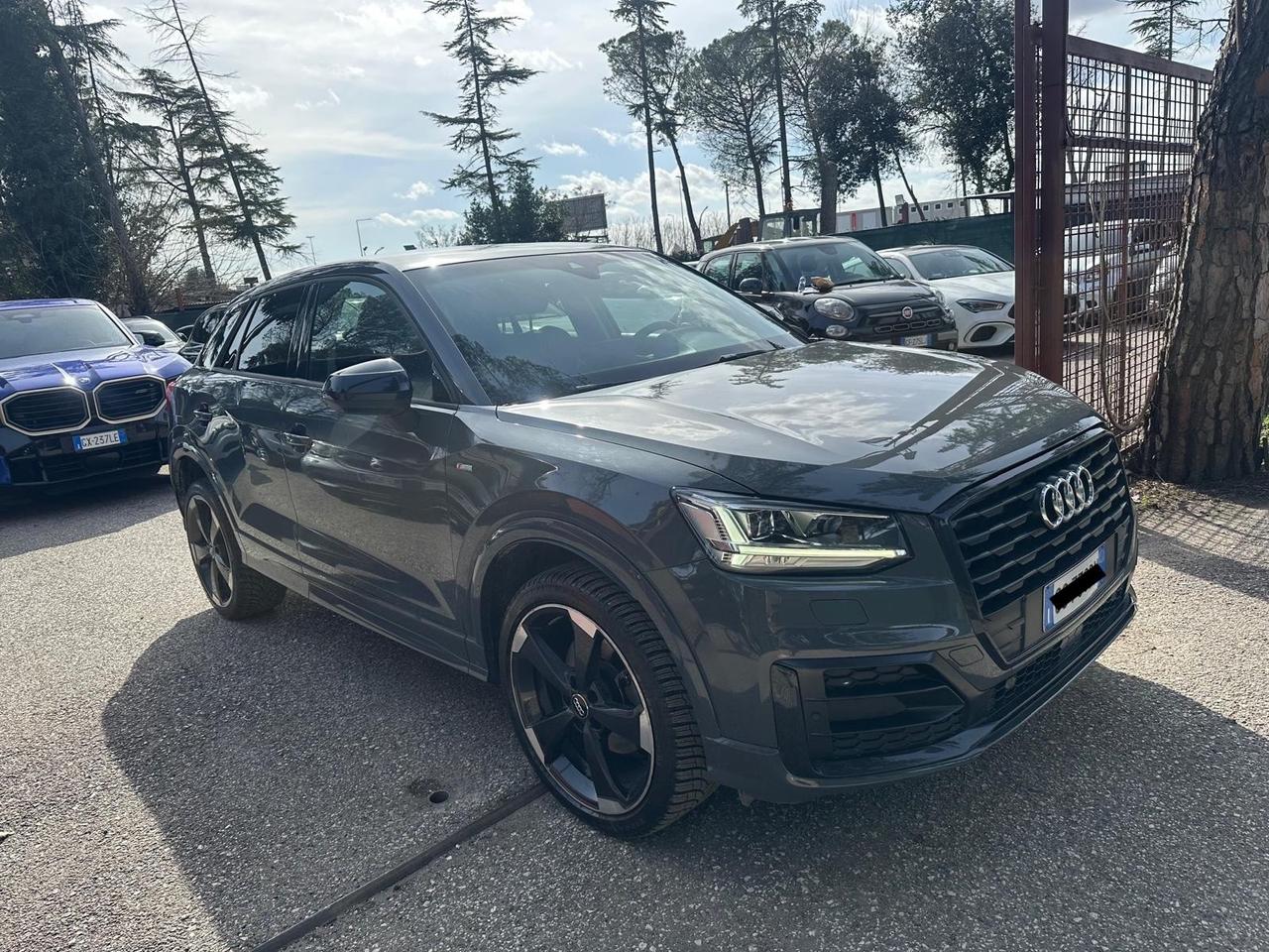 Audi Q2 30 TDI S tronic line Edition exterior fari led *promo*