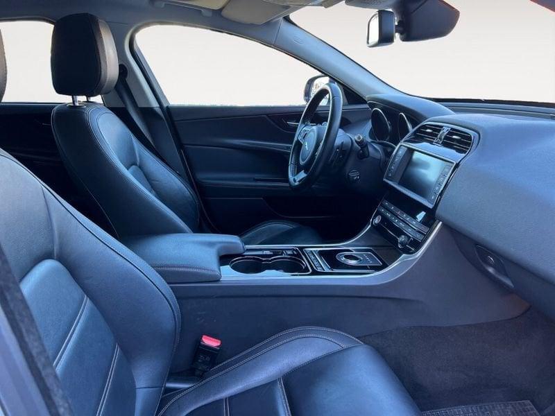 Jaguar XE (X760) 2.0 D Turbo 180CV aut. Prestige