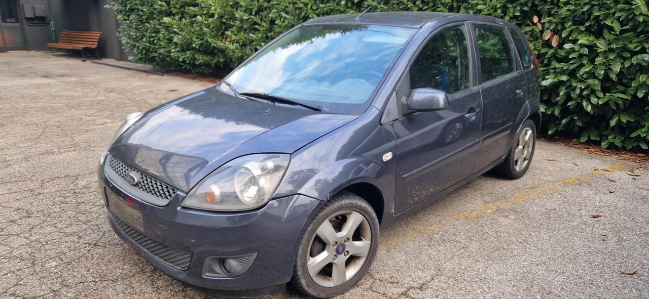 Ford Fiesta 1.4 TDCi 5p. Ghia per export