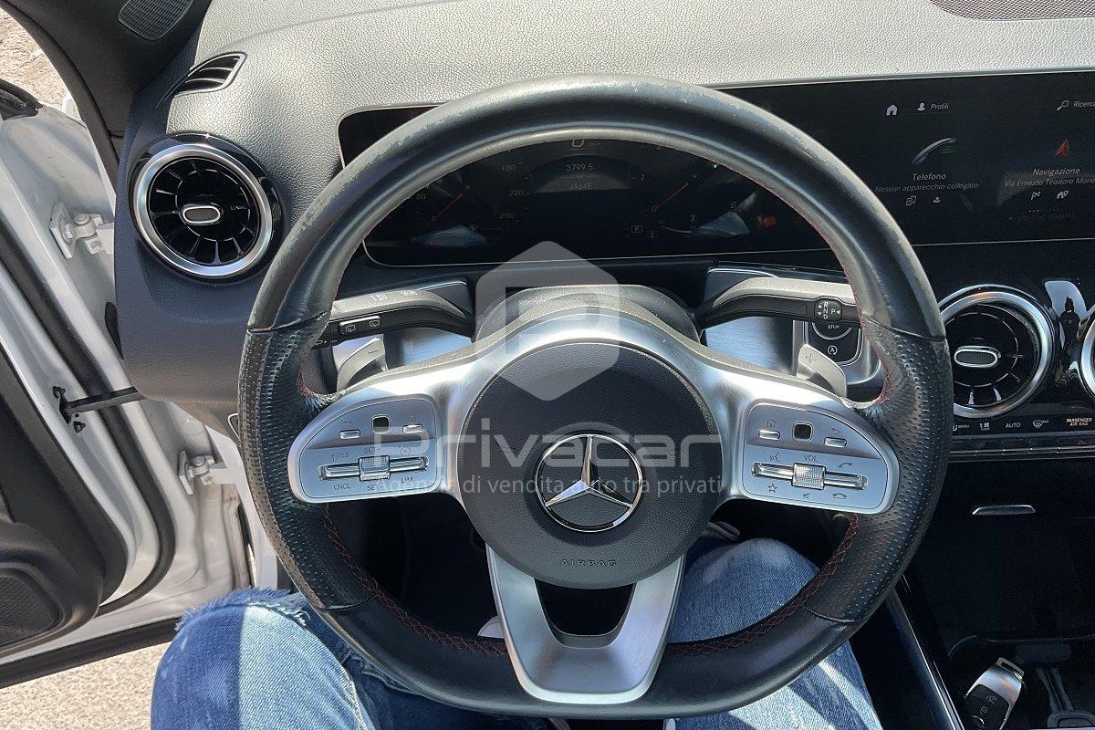 MERCEDES GLB 200 d Automatic Premium