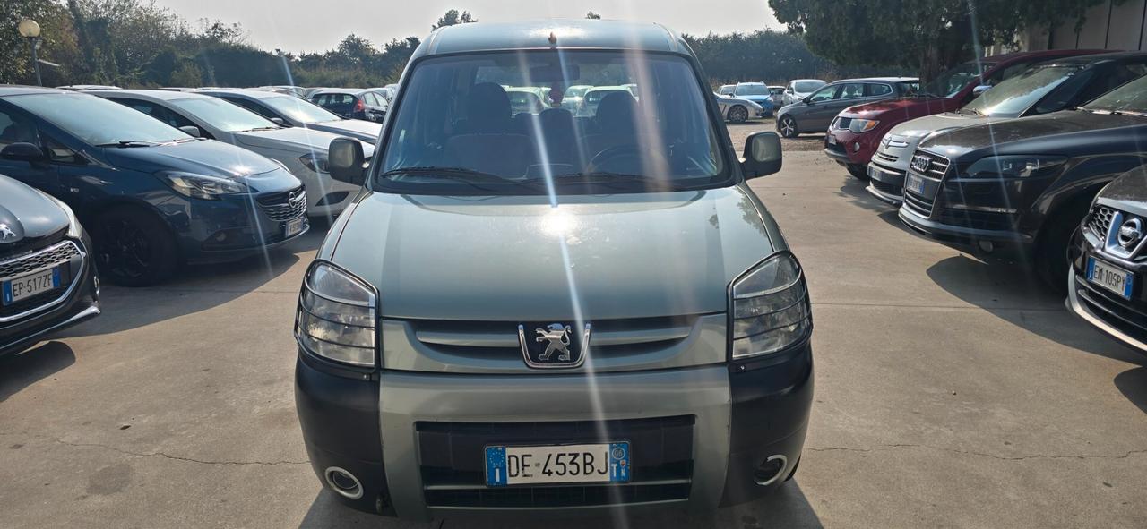 Peugeot Ranch 1.6 HDi 5p. Totem