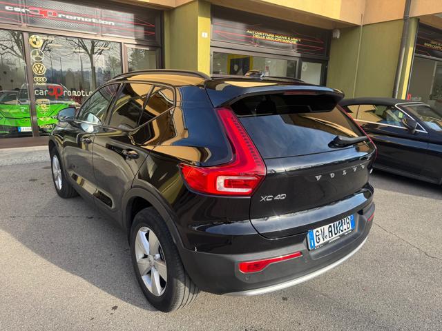VOLVO XC40 B3 automatico Core