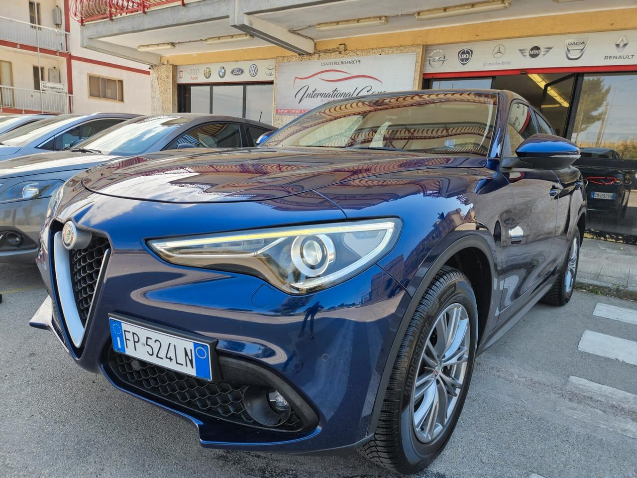 Alfa Romeo Stelvio 2.2 Q4 210cv diesel FULL