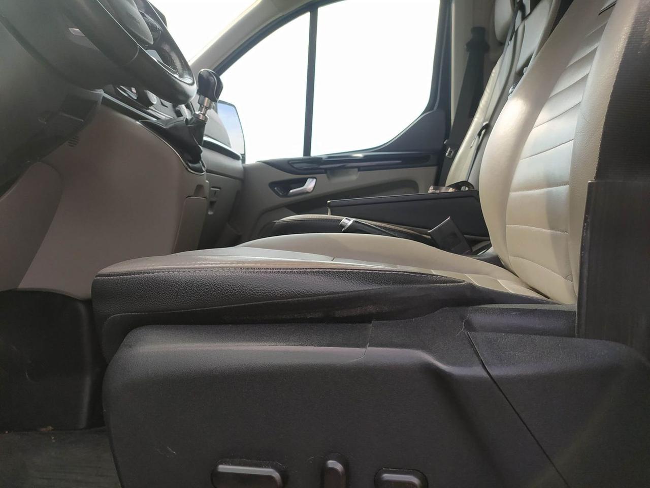 Ford Tourneo Custom titanium #50581