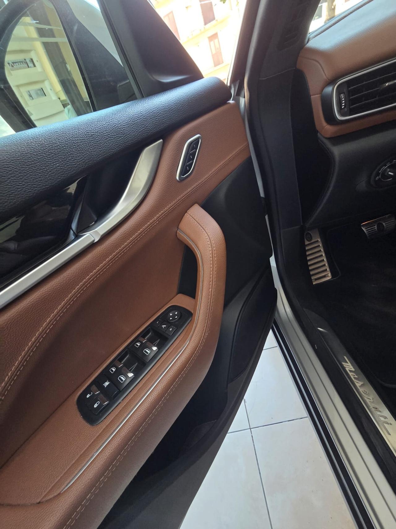 Maserati Levante V6 Diesel 275 CV AWD