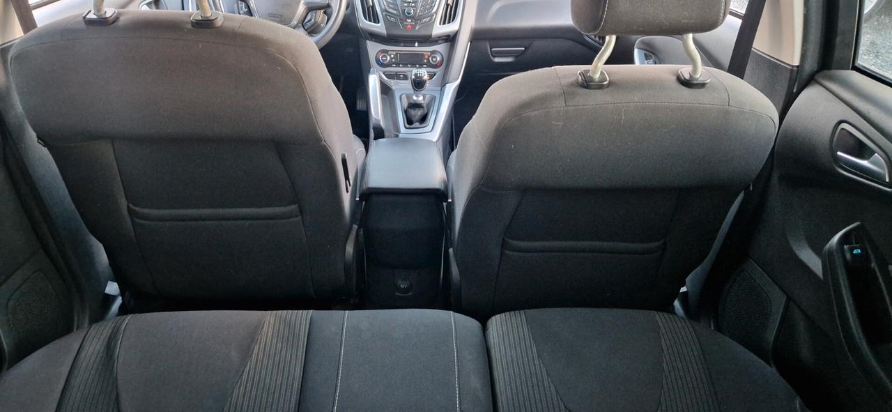 Ford Focus 1.6 TDCi 115 CV SW Titanium perfetta
