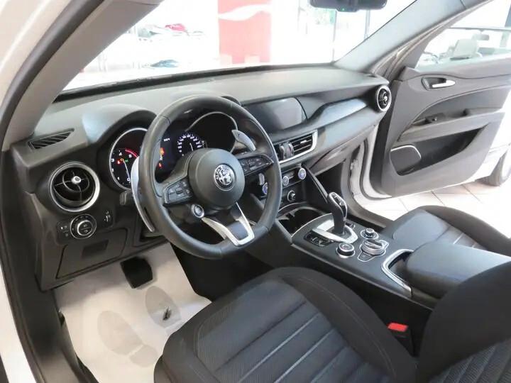 Alfa Romeo Stelvio 2.2 Turbodiesel 190 CV AT8 Q4 Business