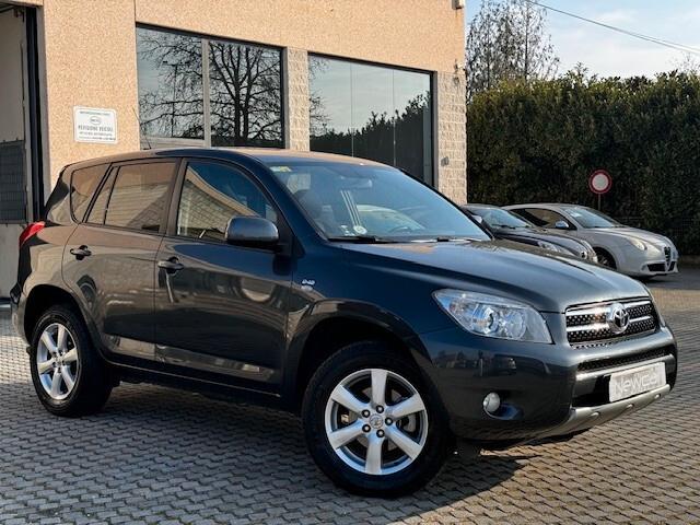 Toyota RAV 4 RAV4 2.2 D-4D 136 CV DPF Sol