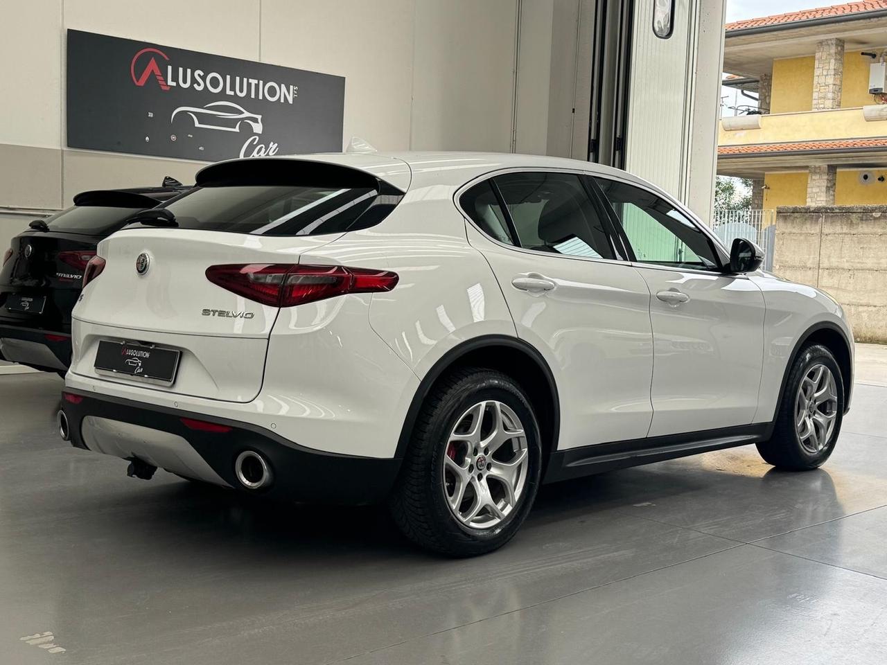 Alfa Romeo Stelvio 2.2 Turbodiesel 210 CV AT8 Q4 Super