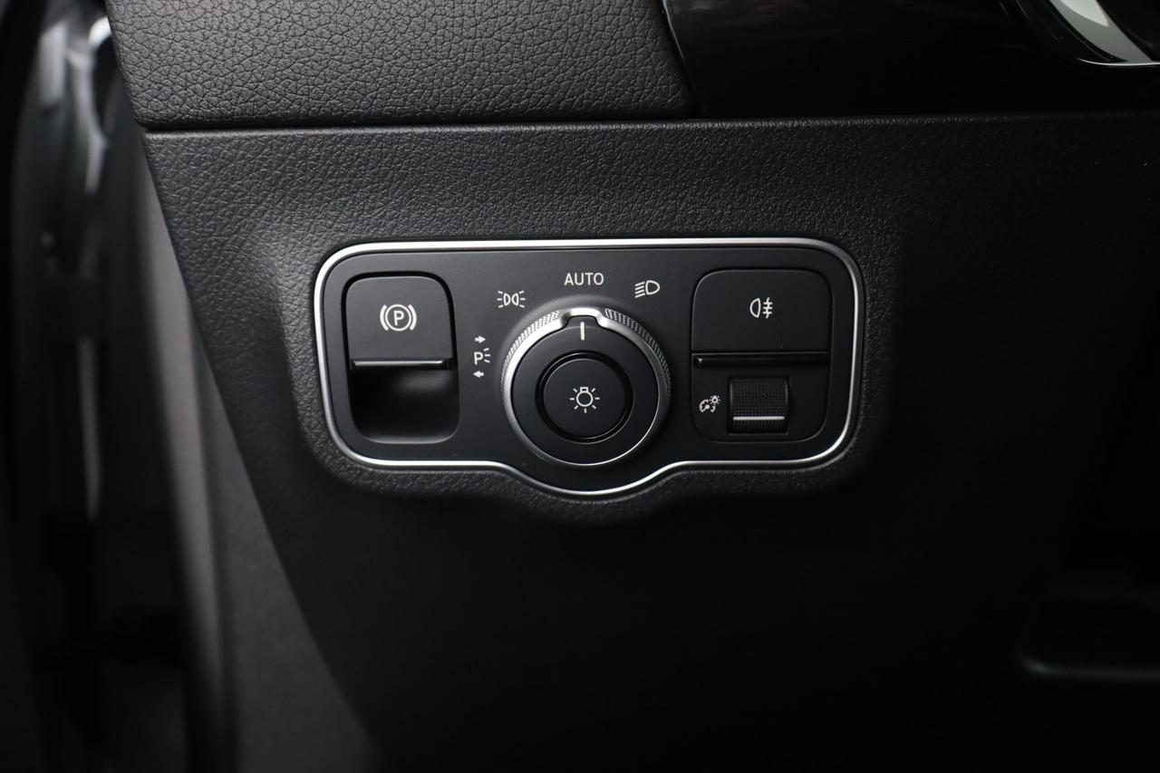 MERCEDES Classe B (W247) B 180 d Automatic Progressive Advanced