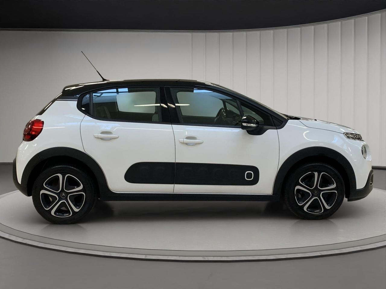 Citroen C3 1.2 puretech Shine 82cv